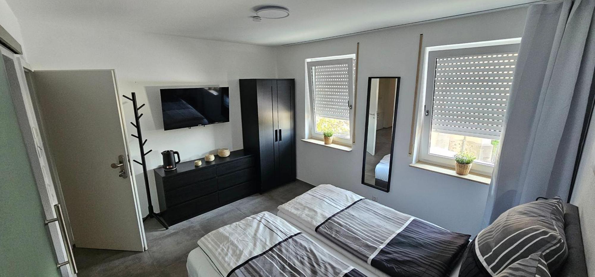 Doppelzimmer Mit Ausblick Nuertingen Extérieur photo